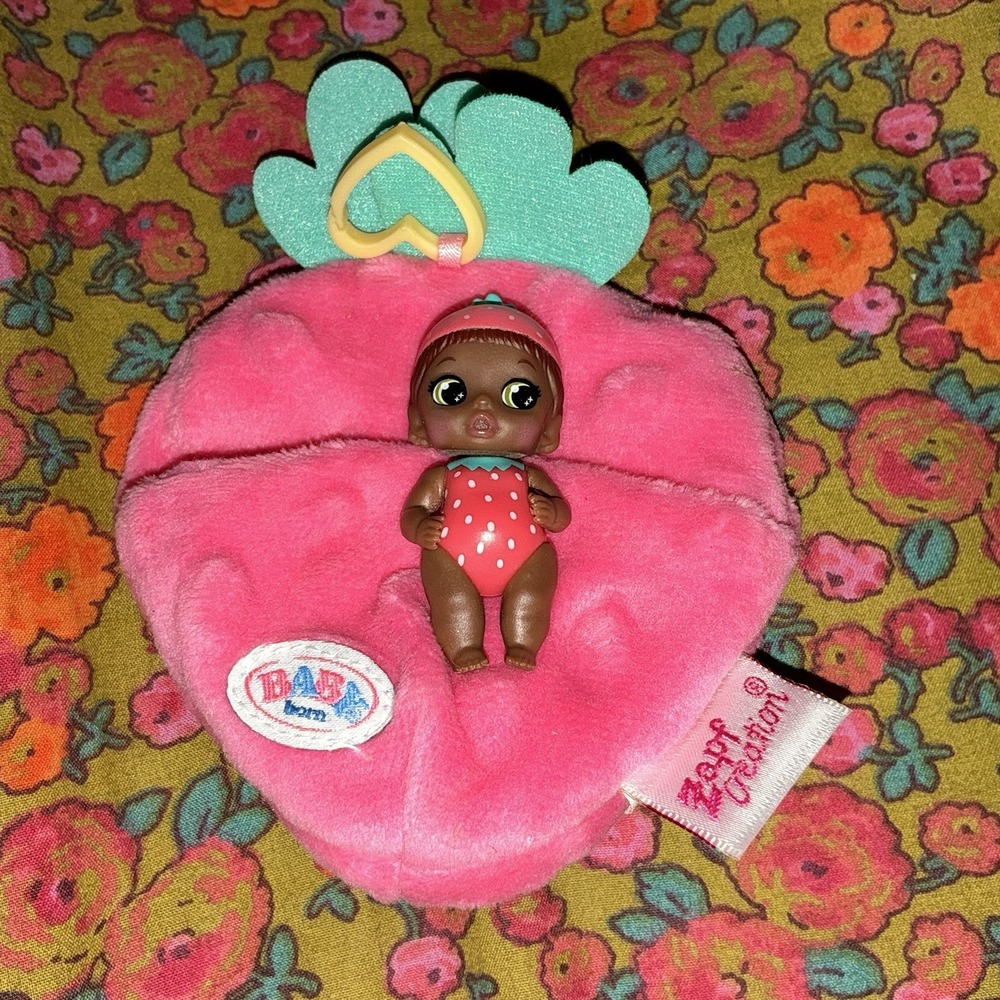 Zapf Creation Mini‎ Baby Born Surprise Doll Strawberry Shape Playset Sleeper